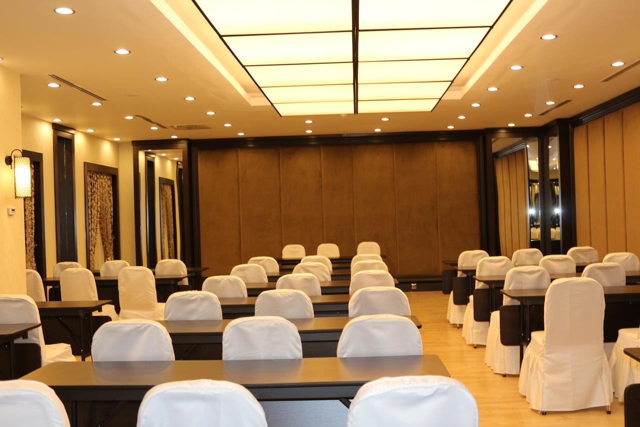 White Park Hotel Sarıkamış Bagian luar foto