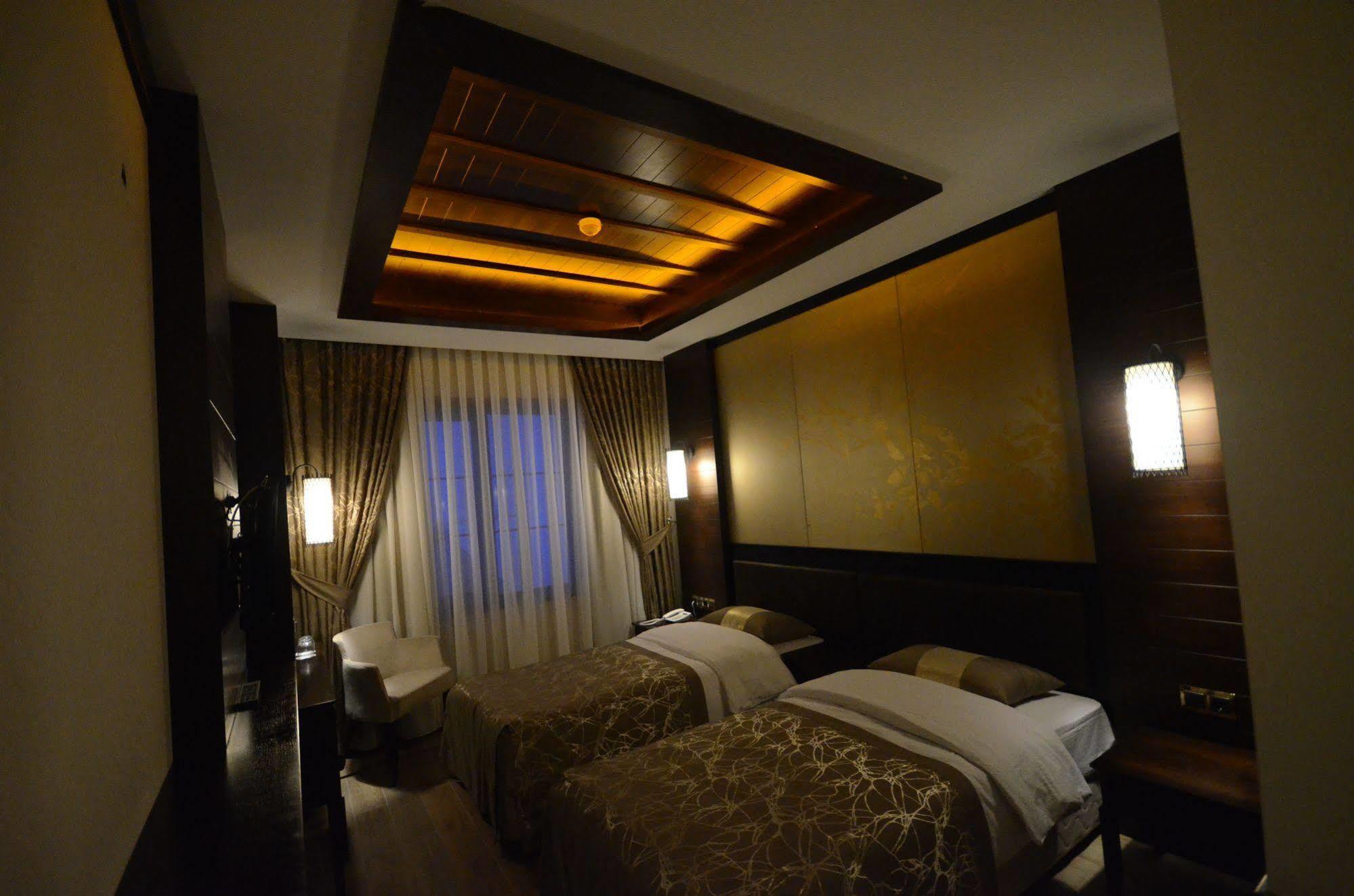 White Park Hotel Sarıkamış Bagian luar foto