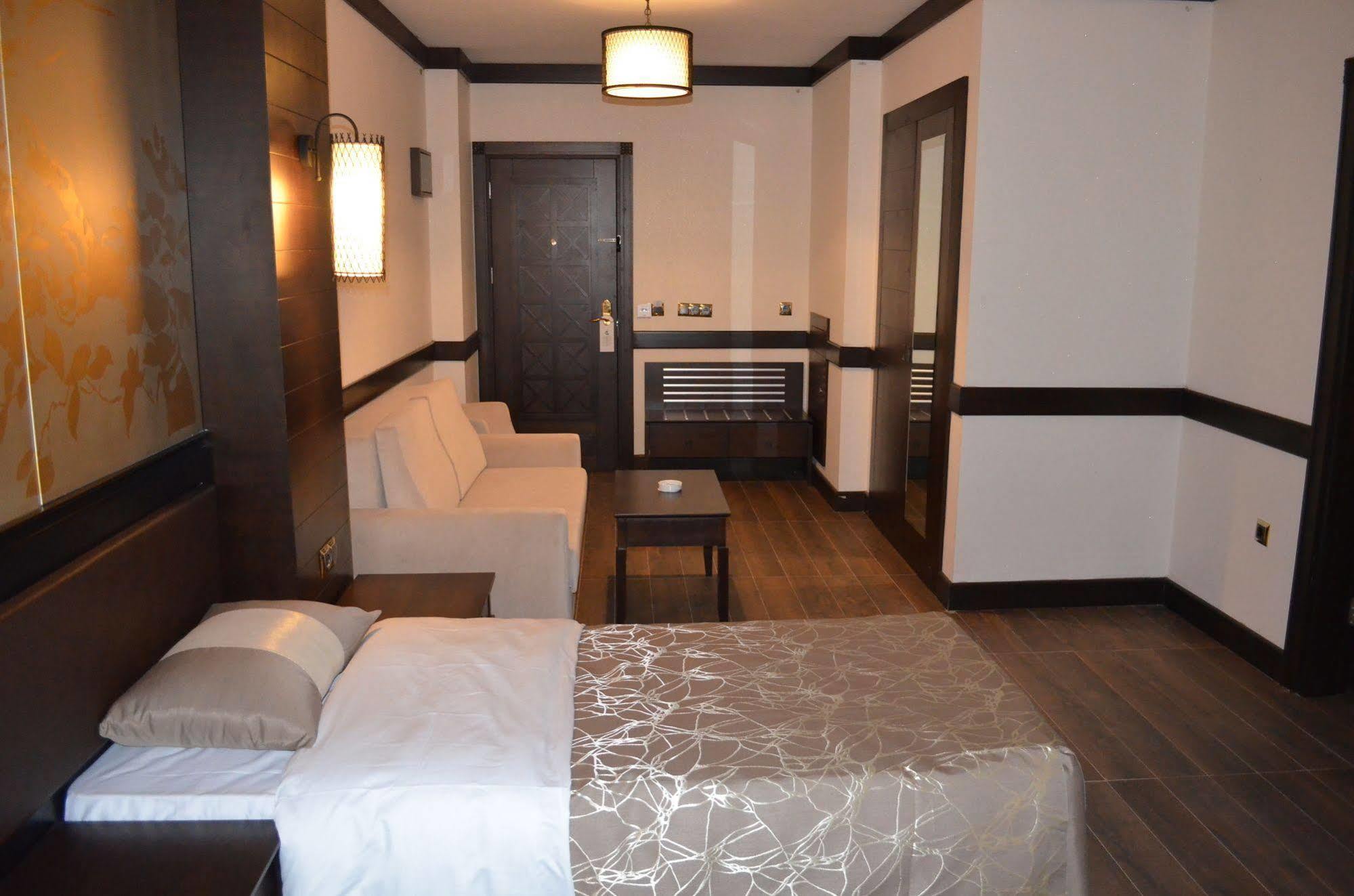 White Park Hotel Sarıkamış Bagian luar foto